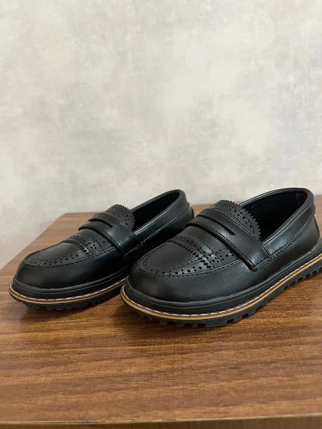 کفش بچگانه سایز ۲۵|کفش و لباس بچه|تهران, بازار|دیوار