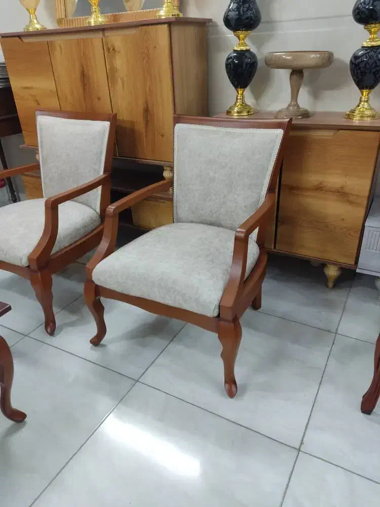 مبل نیو لهستانی به خاطر تغییر شغل نصف قیمت قیمت|مبلمان خانگی و میز عسلی|رشت, پیرسرا|دیوار