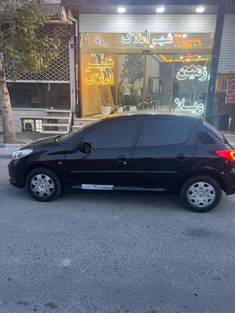 207سقف فلز|خودرو سواری و وانت|بهارستان, |دیوار