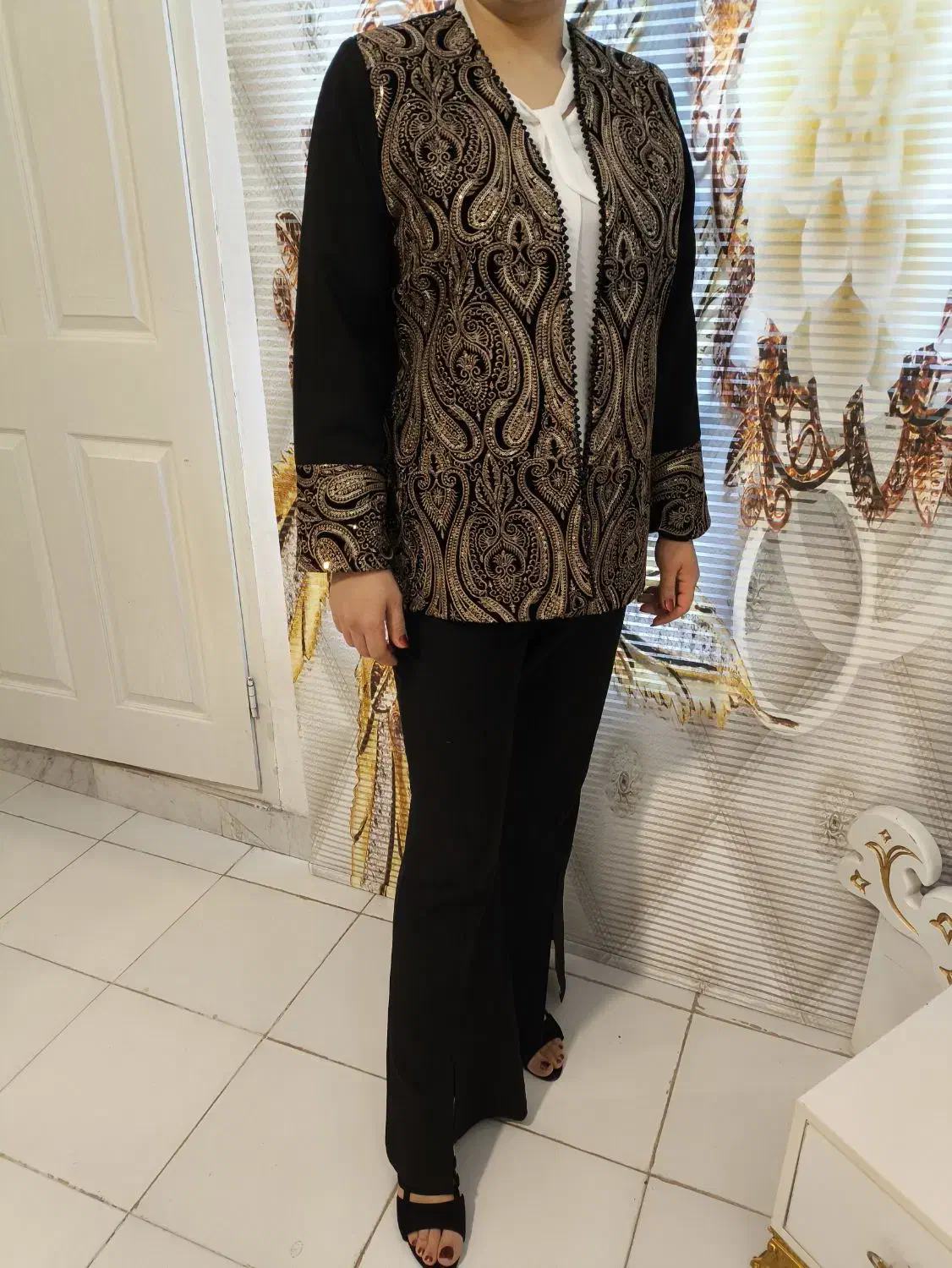 مانتو کتی|لباس|کرمانشاه, |دیوار