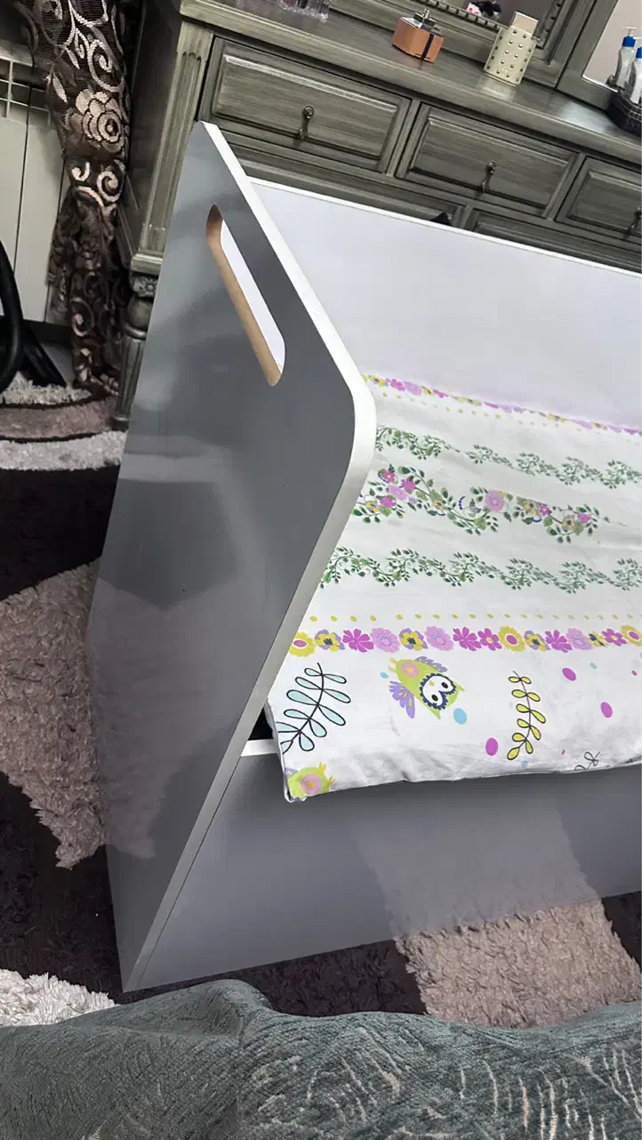 تخت کنار مادر در حد نو|تخت و صندلی بچه|تبریز, |دیوار