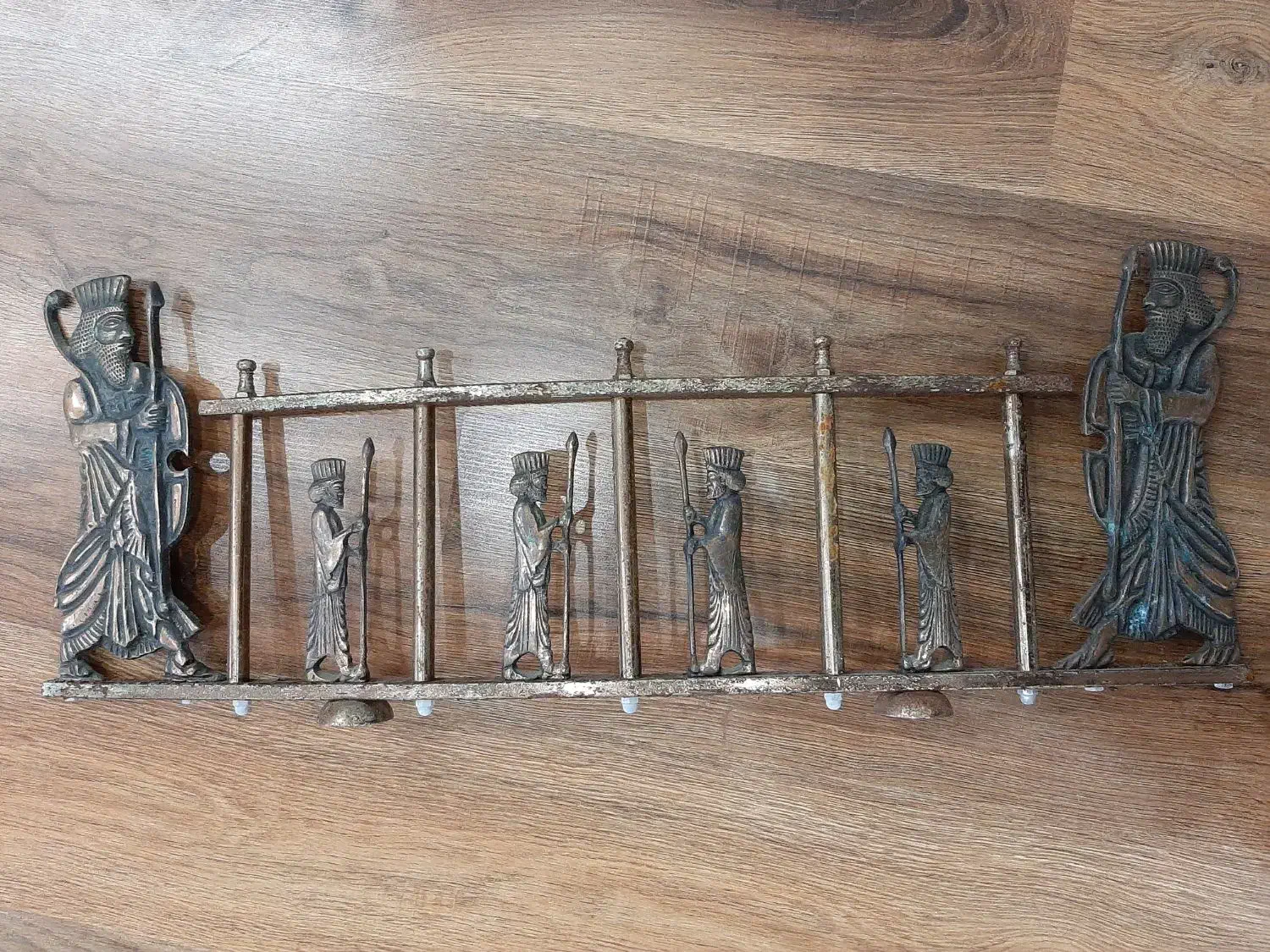 گارد شومینه برنجی هخامنشی|بخاری، هیتر، شومینه|لاهیجان, شیخ زاهد|دیوار