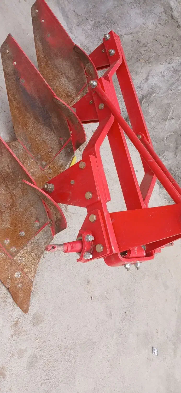 گاوآهن محمد زاده|ابزارآلات|صحنه, |دیوار