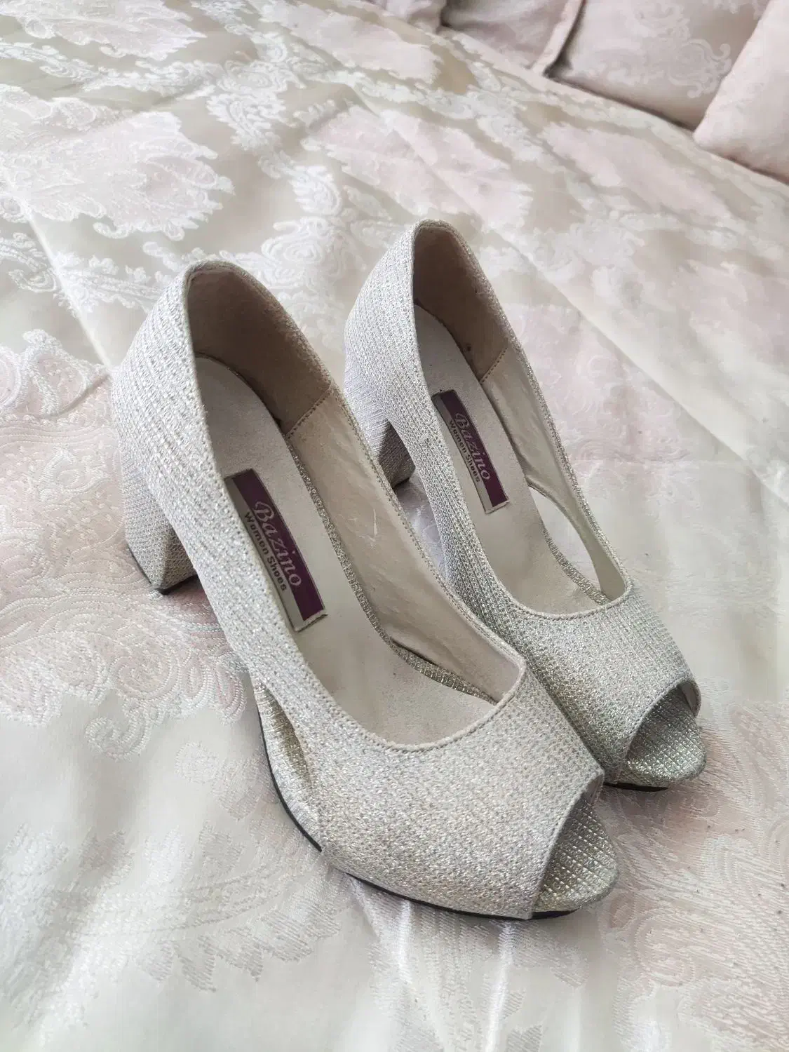 کیف و کفش|کیف، کفش، کمربند|بروجرد, |دیوار