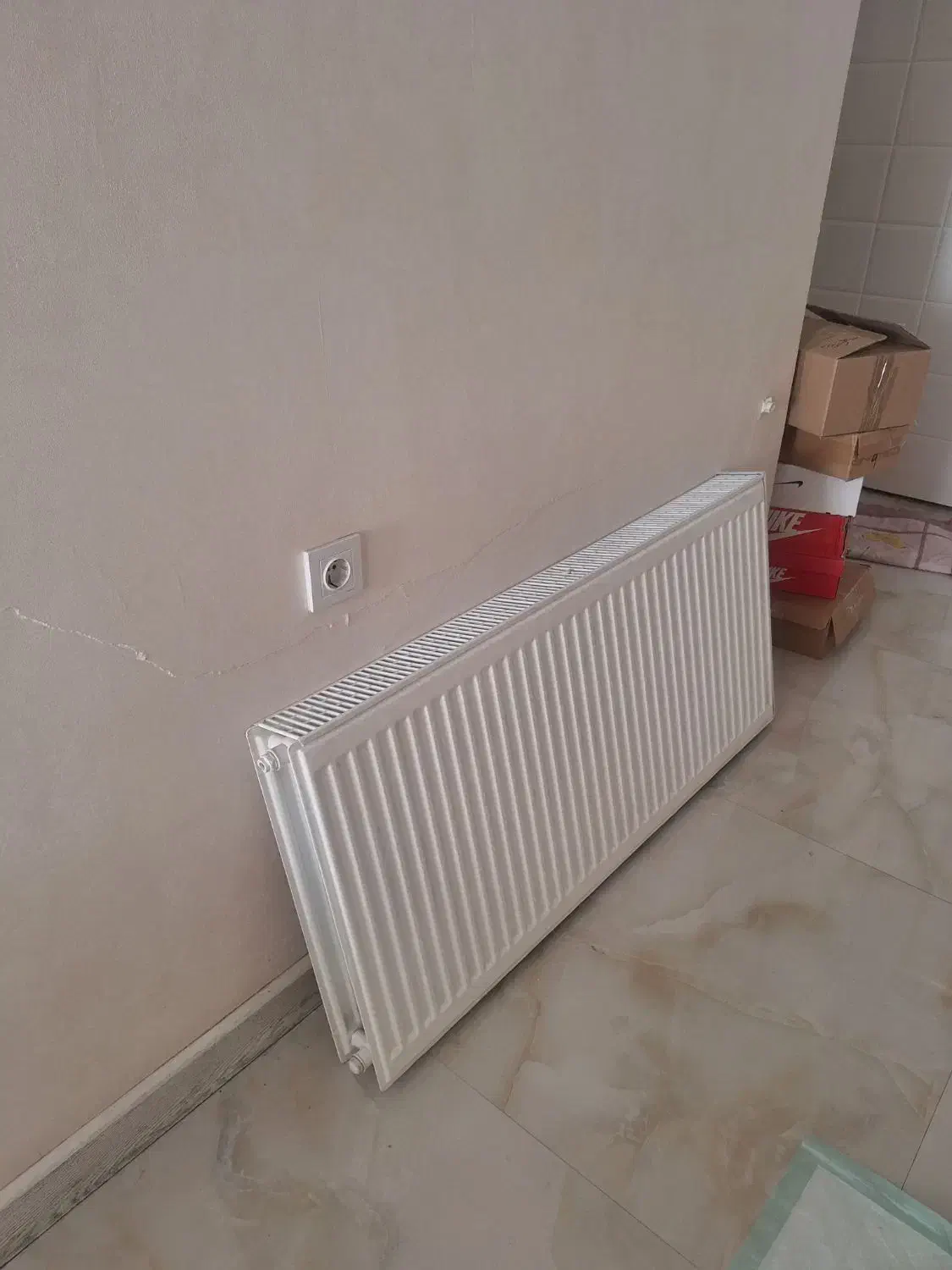 یک عدد رادیاتور پنلی ۱۲۰ سانت نو|آبگرمکن، پکیج، شوفاژ|مشهد, تربیت (صدف)|دیوار