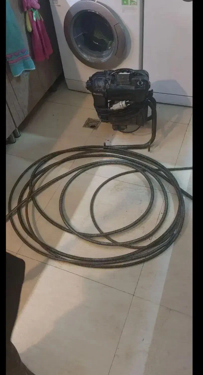 لوله بازکنی شبانه روزی|خدمات پیشه و مهارت|کاشان, میدان کهنه|دیوار