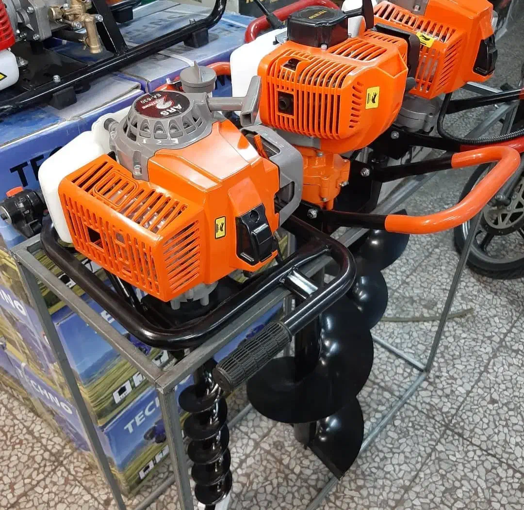 دستگاه چاله کن موتوری کوبوتا اصلی با مته فولادی|ماشینآلات صنعتی|تهران, شهرک ولیعصر جنوبی|دیوار