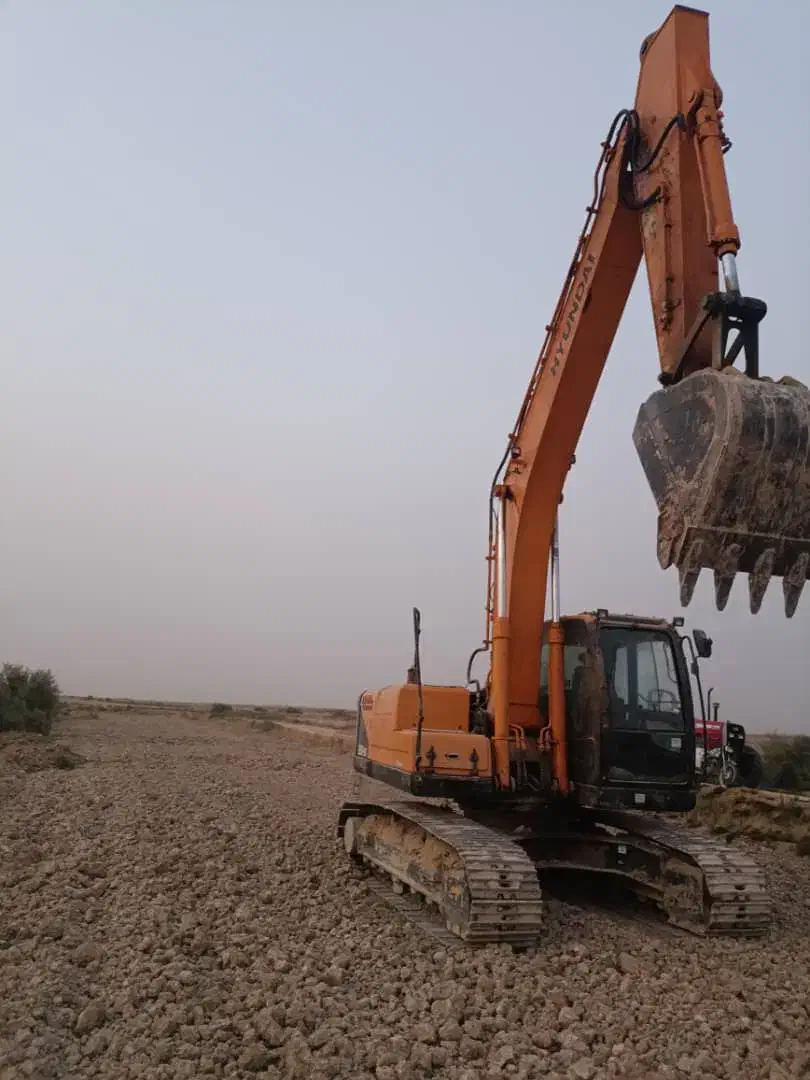 بیل مکانیکی هیوندا ۲۲۰خط۹|خودرو سنگین|بندر ماهشهر, |دیوار