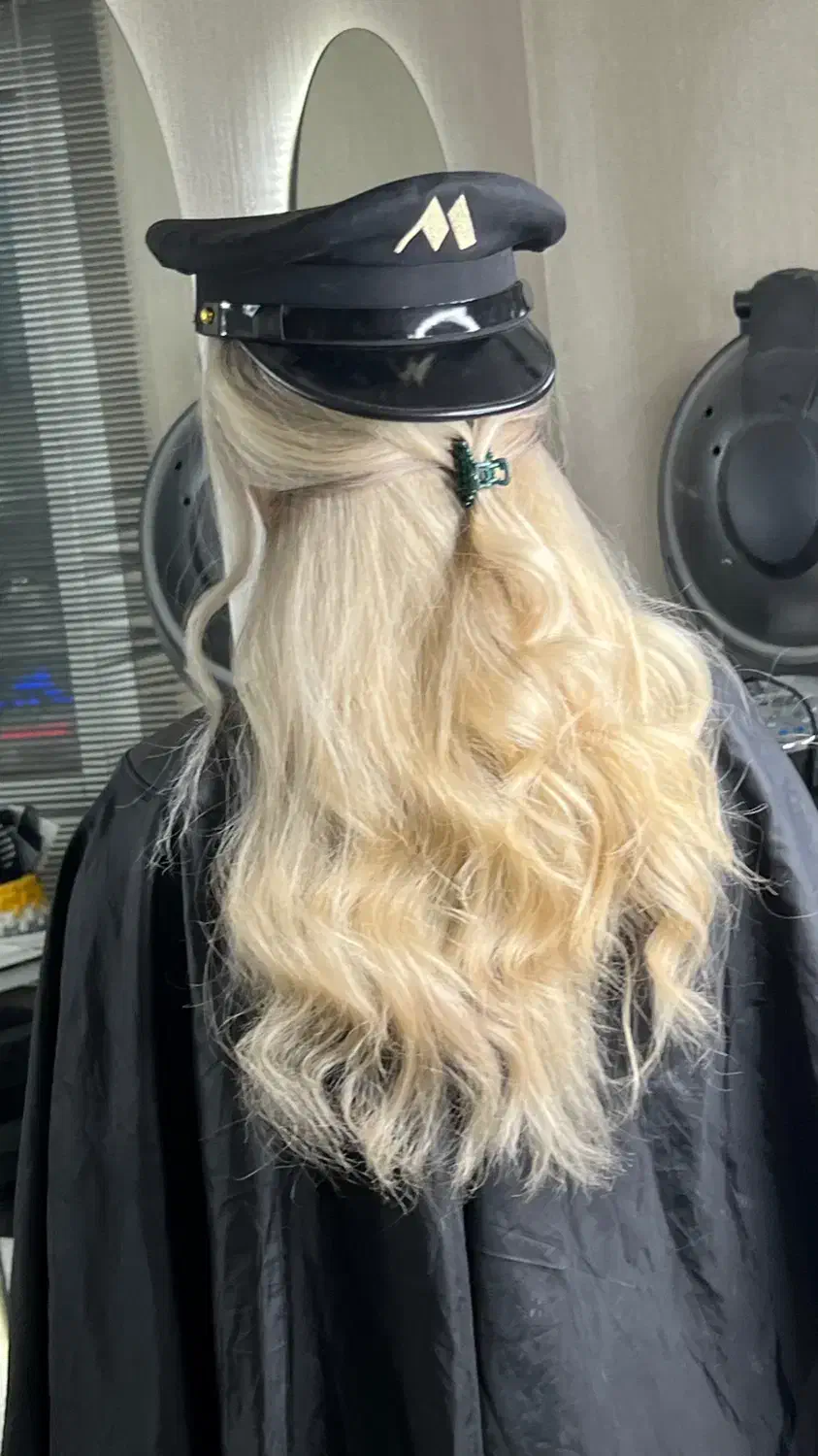 آموزش آرایشگری اقساط با استخدام ومدرک فنی حرفه ای|خدمات آرایشگری و زیبایی|بندرعباس, |دیوار