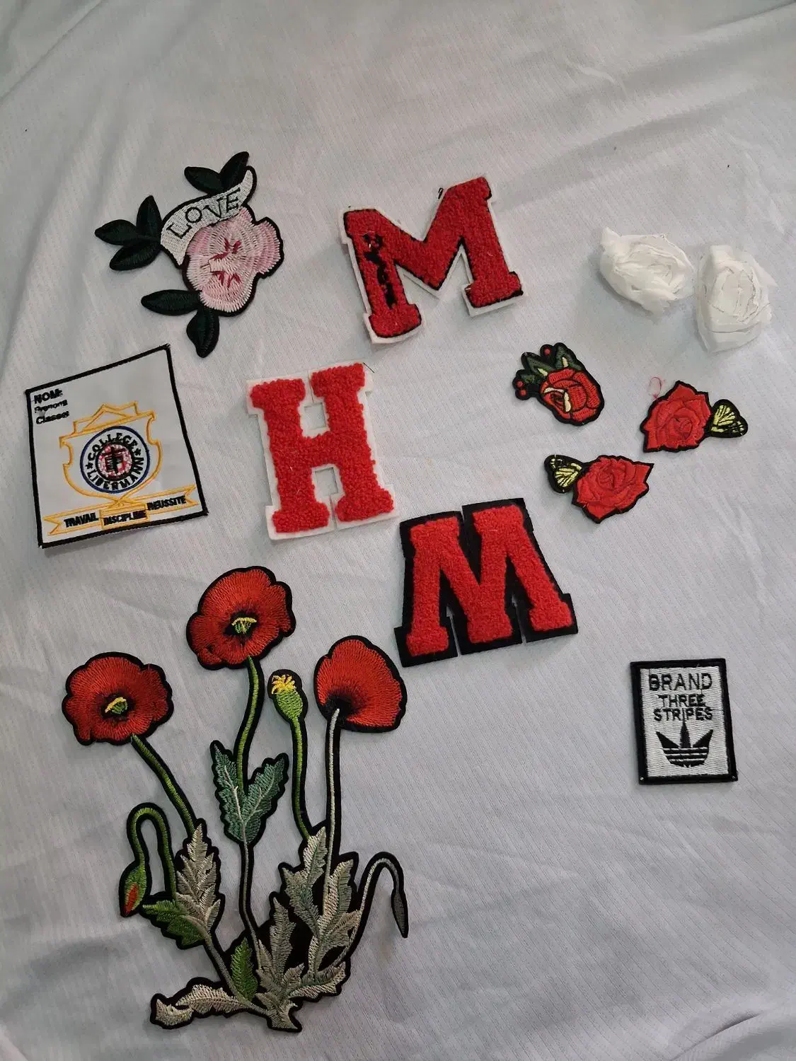 برچسب های گلدوزی خارجی|لوازم خیاطی و بافتنی|سبزوار, امیر کبیر|دیوار