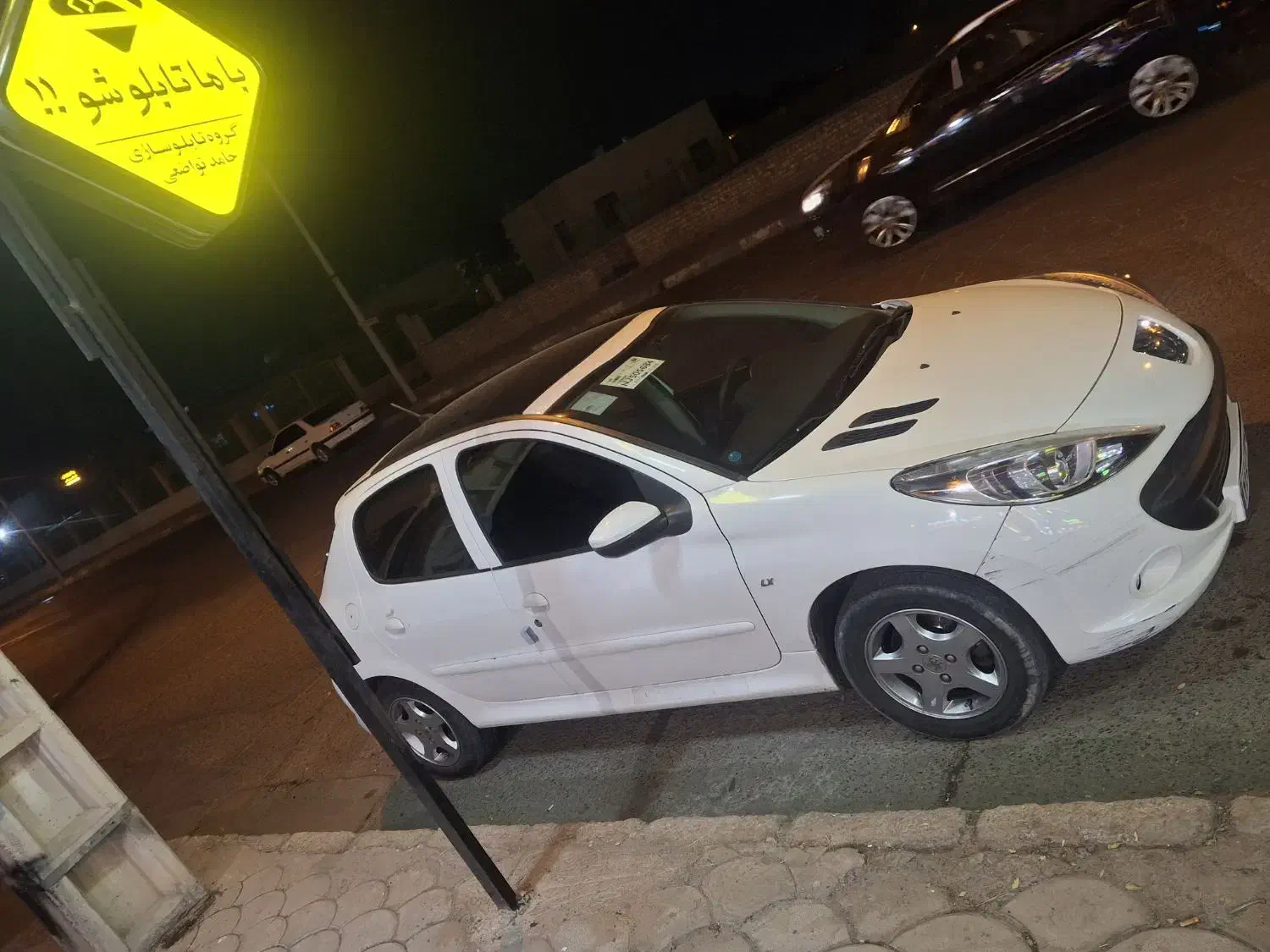 207پانا/مدل401/سفید|خودرو سواری و وانت|کاشان, فاز ۱ ناجی آباد|دیوار