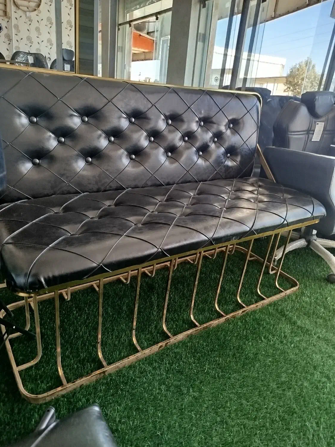 پاف پشت دار در تجهیزات آرایشگاهی زرکالا|آرایشگاه و سالنهای زیبایی|یاسوج, |دیوار