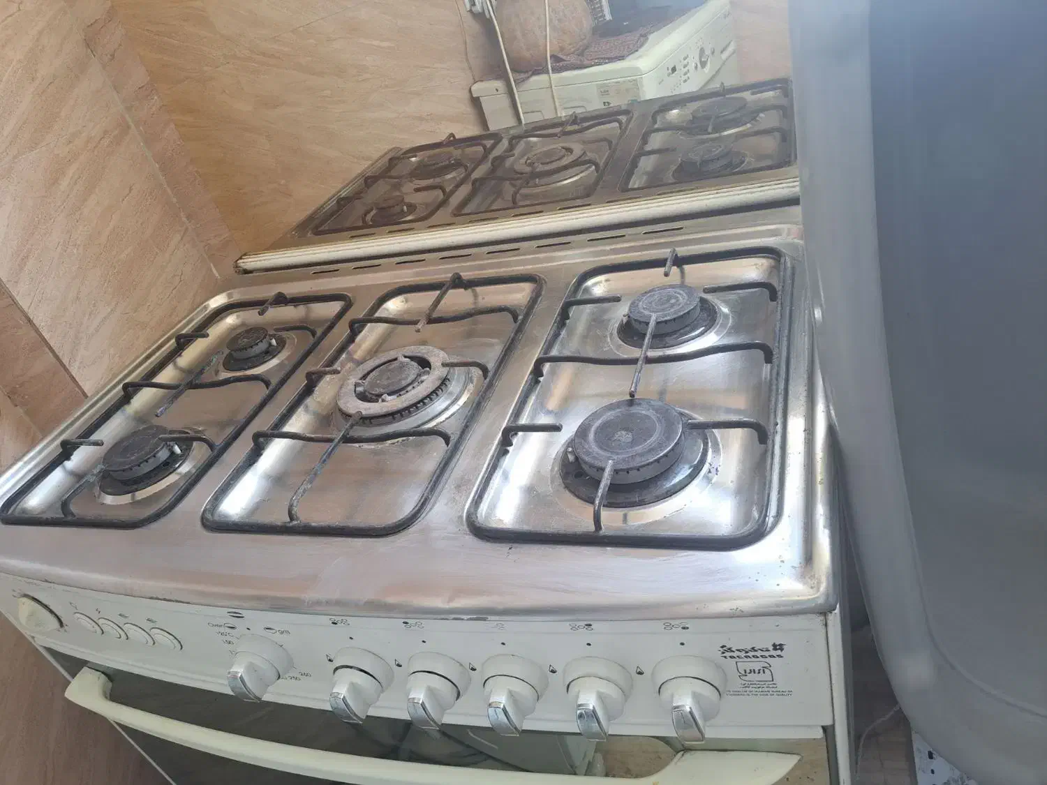 اجاق گاز فرار در حد نو|اجاق گاز و لوازم برقی پختوپز|محمدشهر, محمدشهر|دیوار