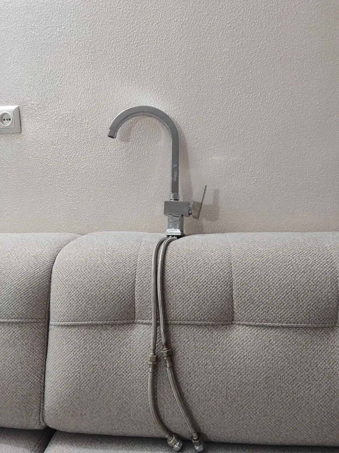 شیر ظرفشویی برند گلپایگان|مصالح و تجهیزات ساختمان|فولادشهر, B8|دیوار