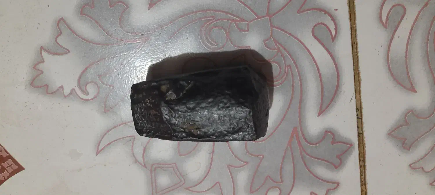 شهاب سنگ|کلکسیون اشیاء عتیقه|راور, |دیوار