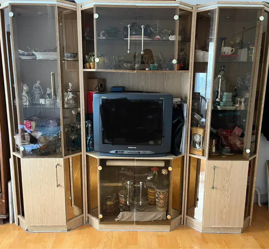 بوفه سه تکه|بوفه، ویترین، کنسول|رشت, گلسار|دیوار