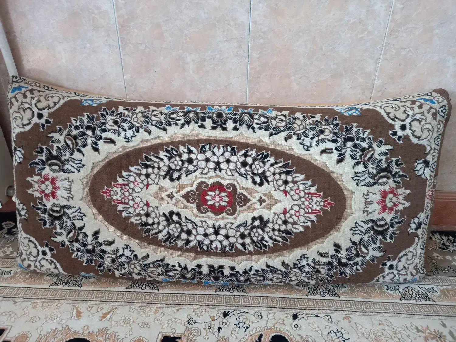 پشتی|پشتی|بیرجند, |دیوار