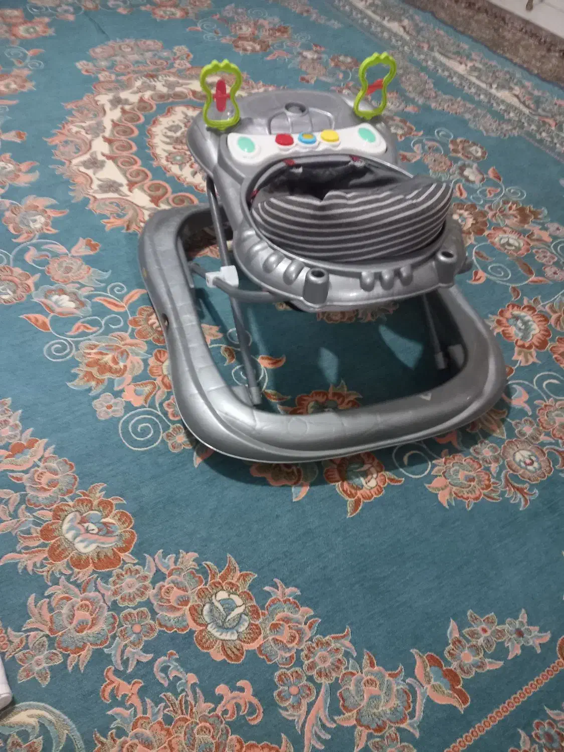 روروعک سرویس پلاستیک سالم استفاده نشده|اسباب و اثاث بچه|گرمسار, |دیوار