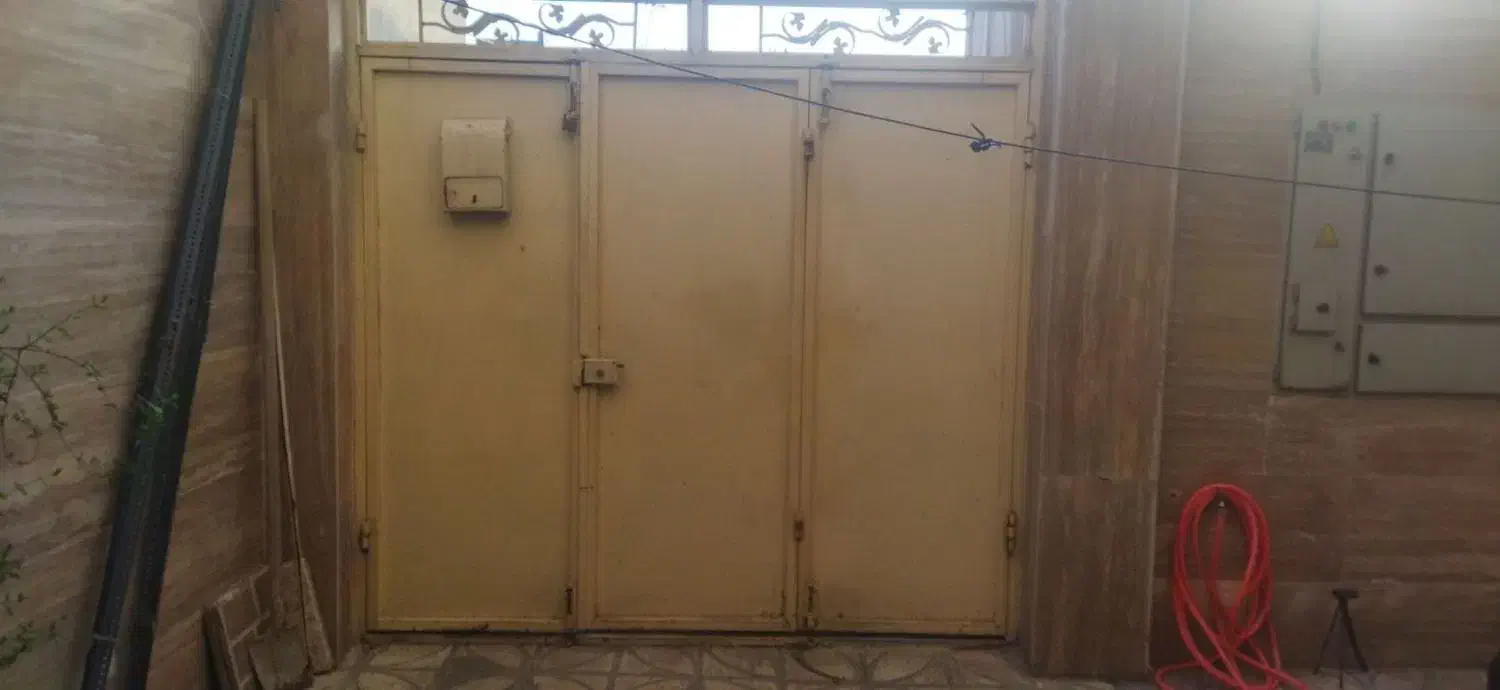 درب ماشین رو سه لنگه|مصالح و تجهیزات ساختمان|قرچک, مهدیه|دیوار