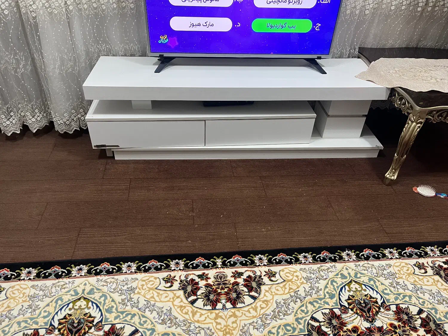 تلویزیون|تلویزیون و پروژکتور|مبارکه, |دیوار