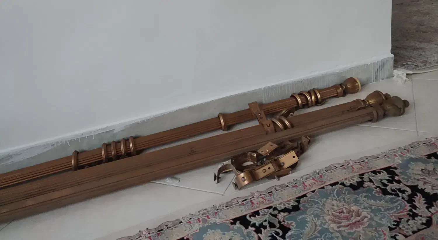 چوب پرده ۳ عدد|پرده، رانر، رومیزی|کرج, کوی کارمندان شمالی|دیوار