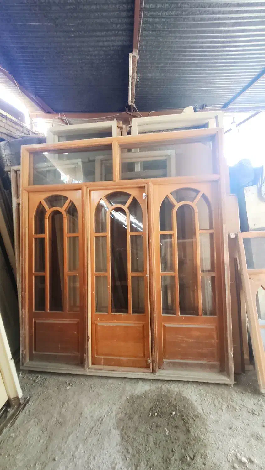 درب و پنجره چوبی هلال قدیمی سنتی|مصالح و تجهیزات ساختمان|اصفهان, قائمیه|دیوار