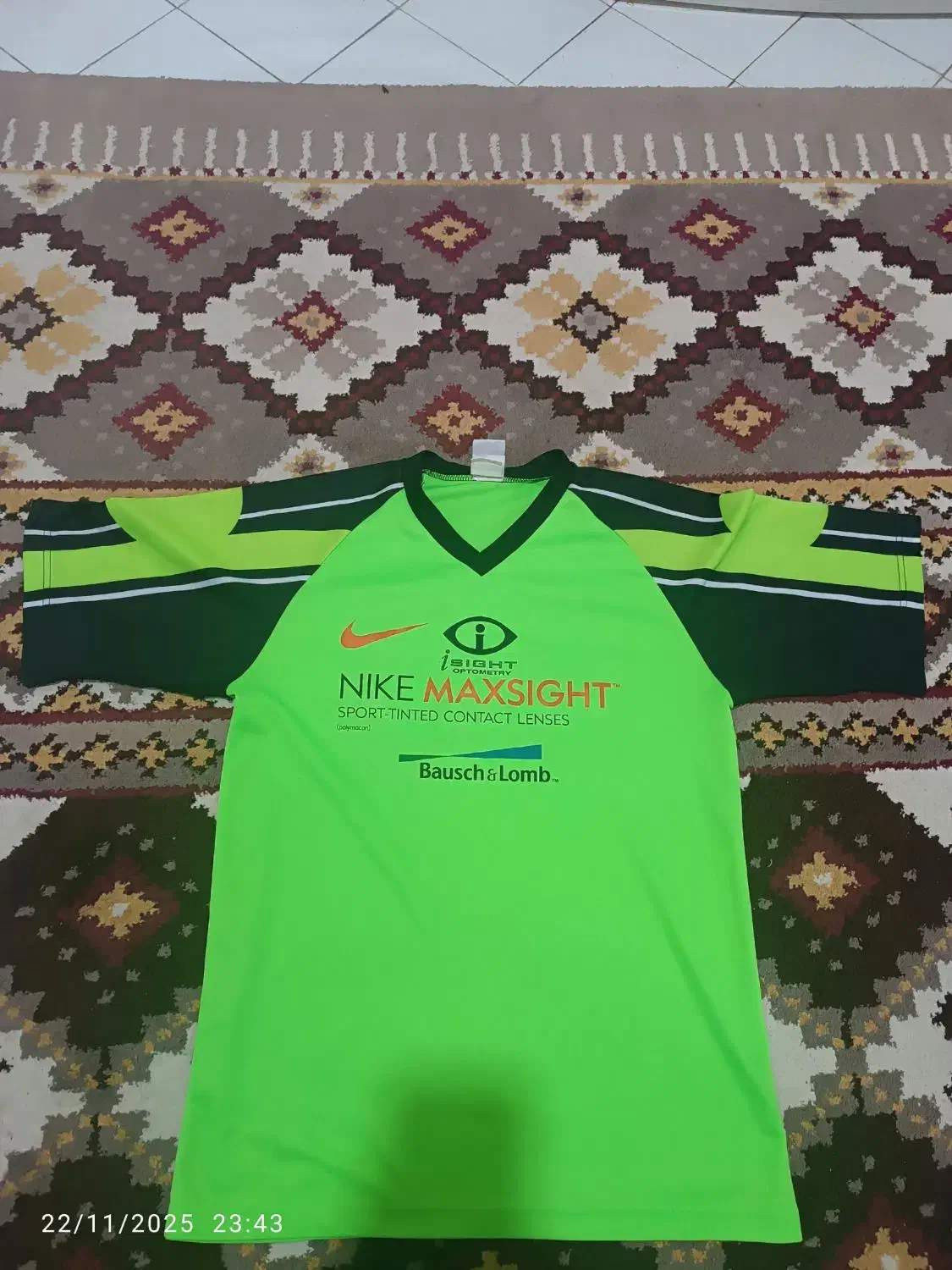 بادگیر تانوکورا|لباس|مشکیندشت, |دیوار