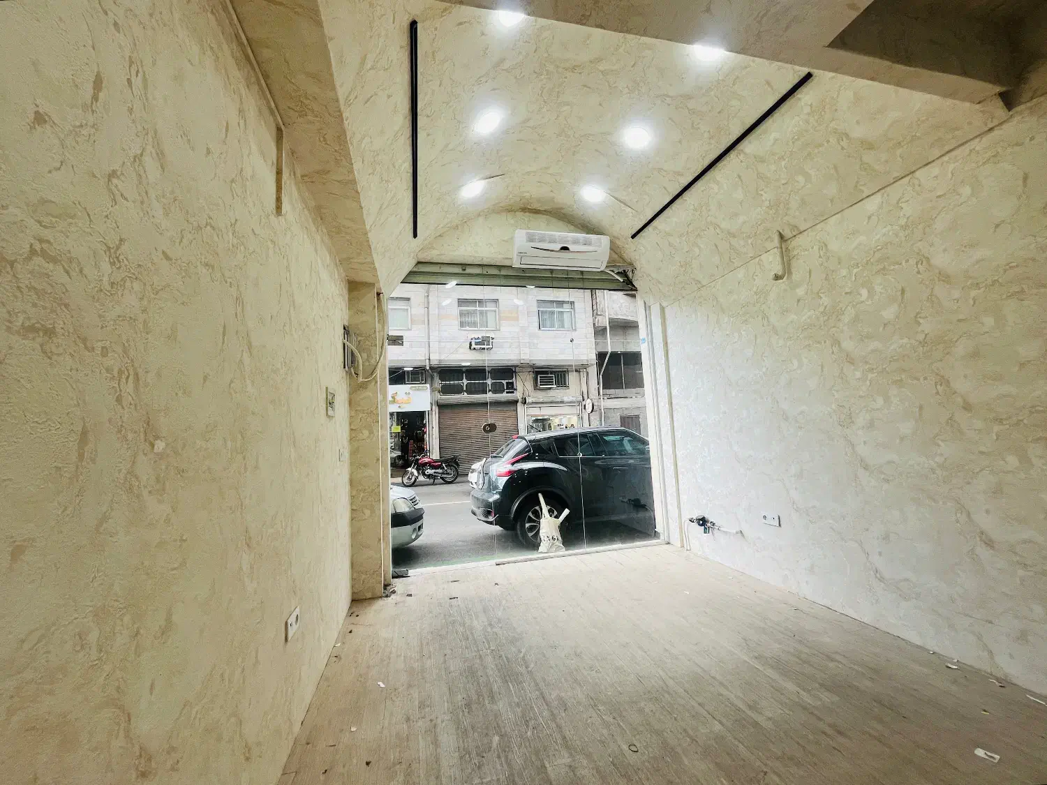 فروش فوری مغازه ۱۸ متری در منظریه(تابان شمالی)|فروش مغازه و غرفه|رشت, منظریه|دیوار