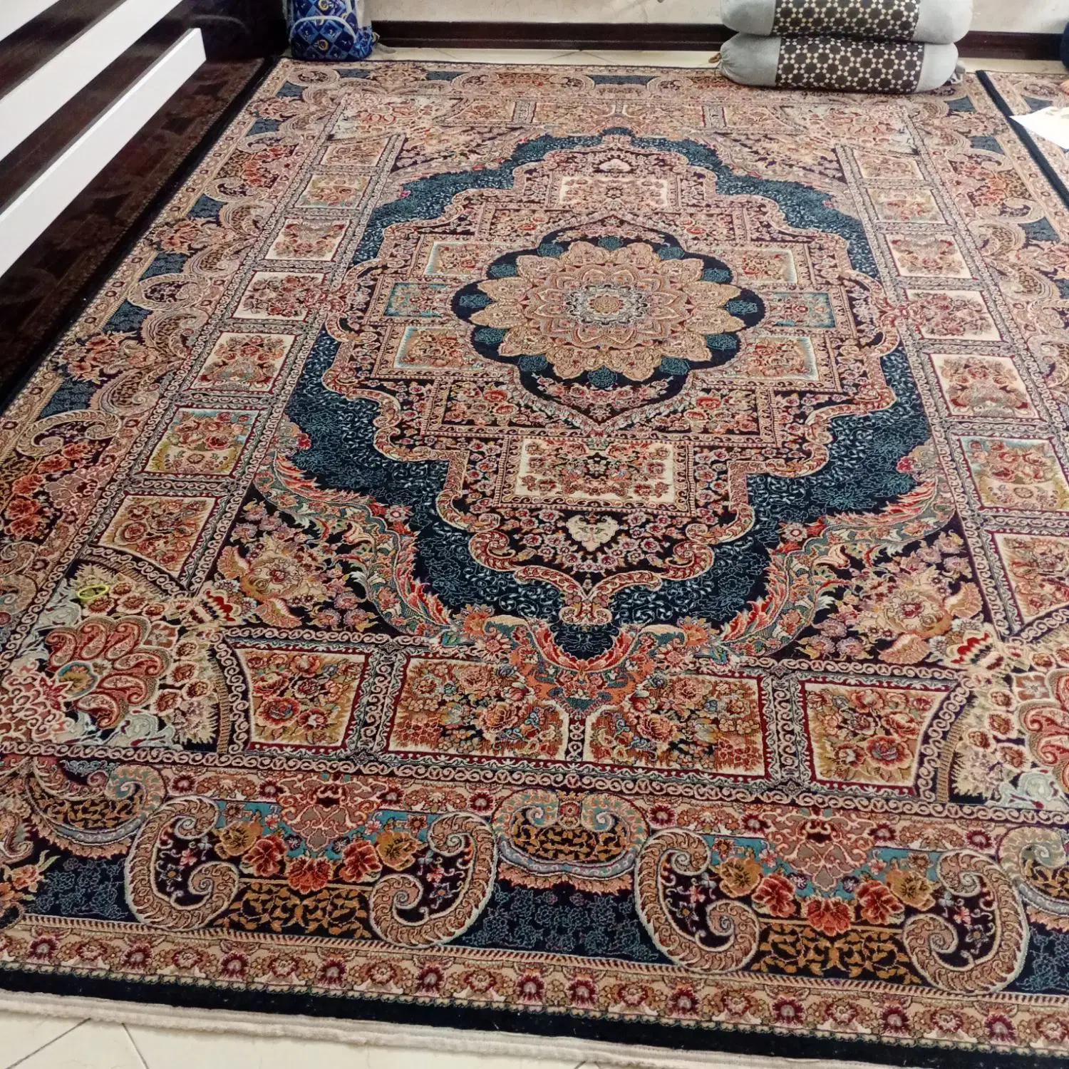 گلیم و فرش|گلیم، جاجیم، گبه|فولادشهر, مسکن مهر فولادشهر|دیوار