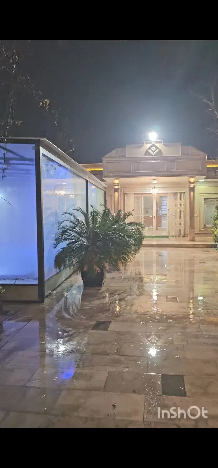 اجاره روزانه ویلا استخر سرپوشیده کد عیاران|اجارهٔ کوتاه‌مدت ویلا و باغ|اصفهان, سرشبادران|دیوار