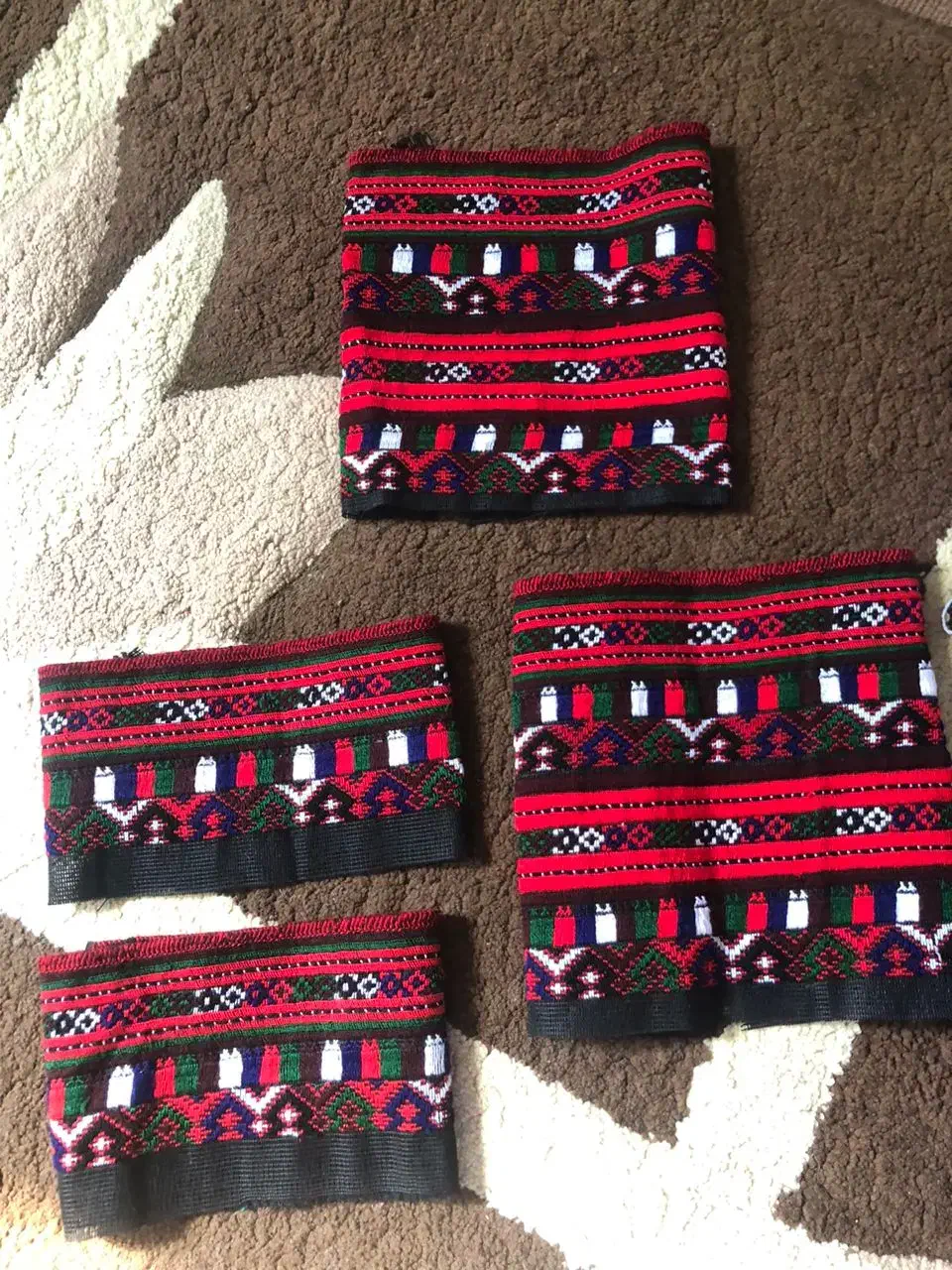 زی استین|لباس|سراوان, |دیوار