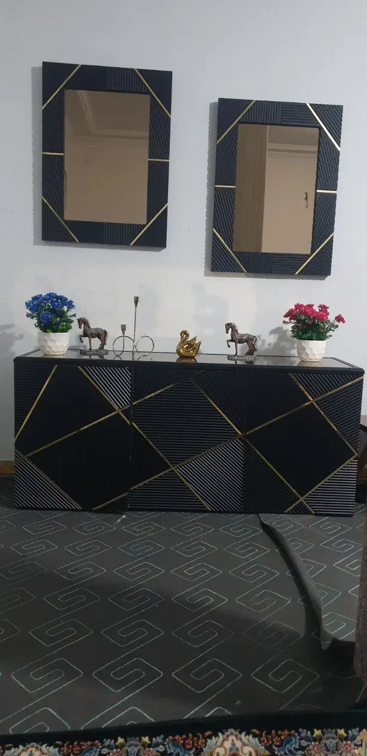 آینه و کنسول بسیار زیبا|بوفه، ویترین، کنسول|کوهدشت, |دیوار