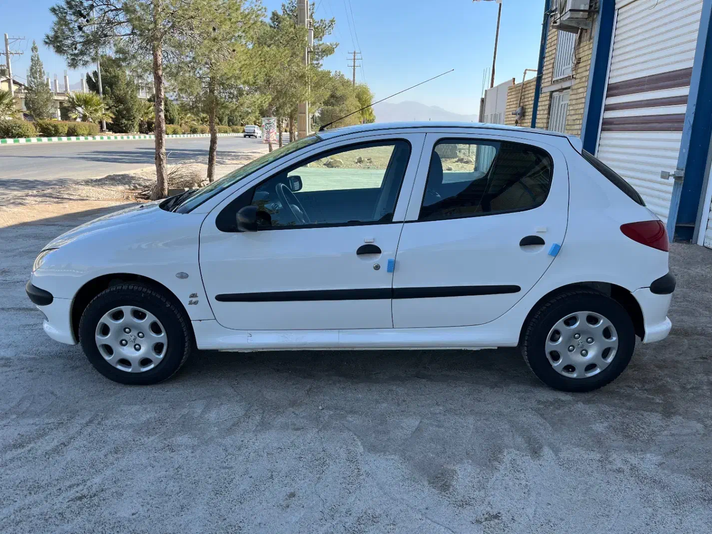 ۲۰۶ تیپ۲ مدل۴۰۱/۱۱ تمام فابریک|خودرو سواری و وانت|نیریز, |دیوار