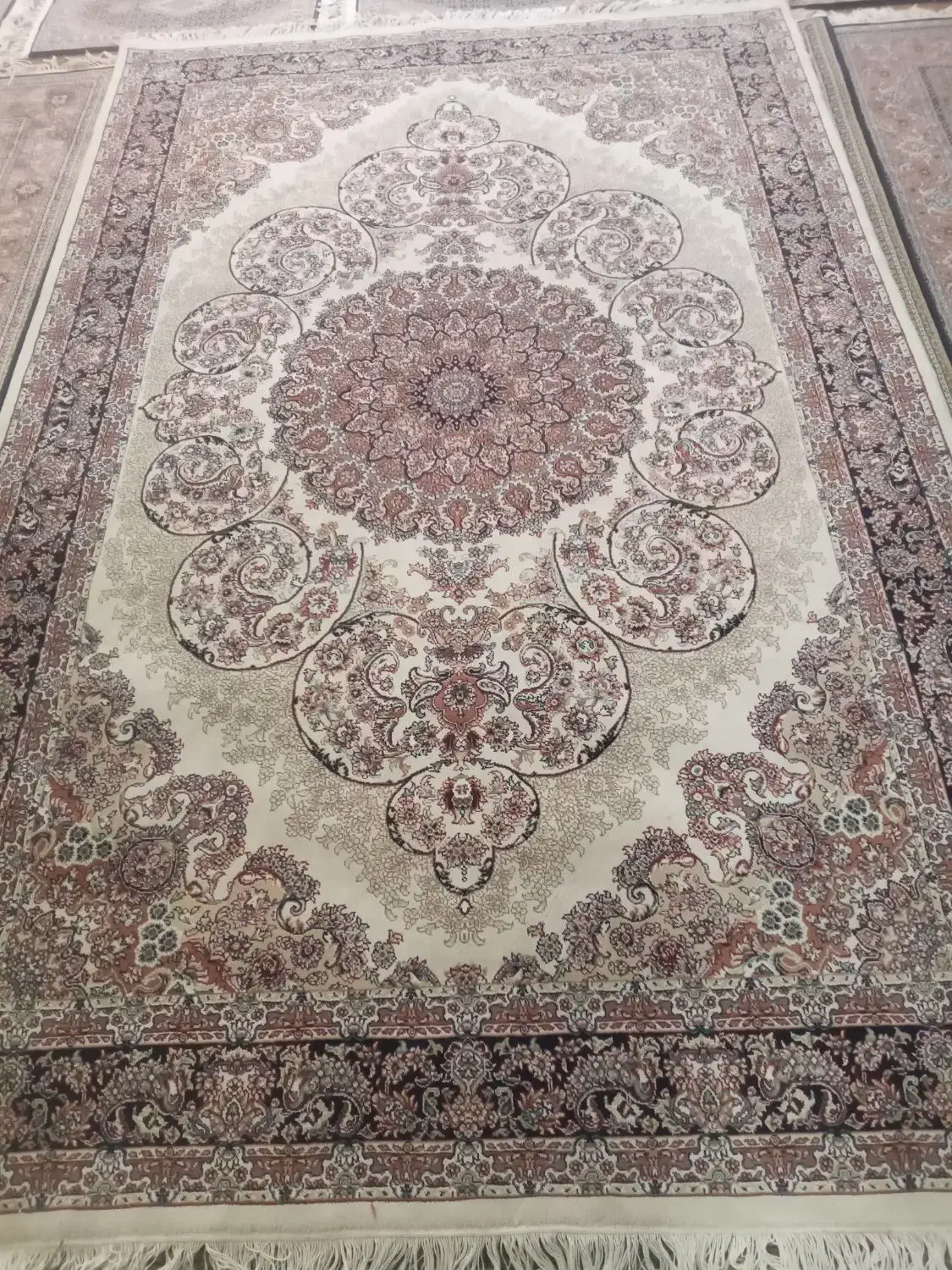 یک جفت فرش ۶متری ۷۰۰ شانه ۲۵۵۰ تراکم|فرش|اردبیل, |دیوار