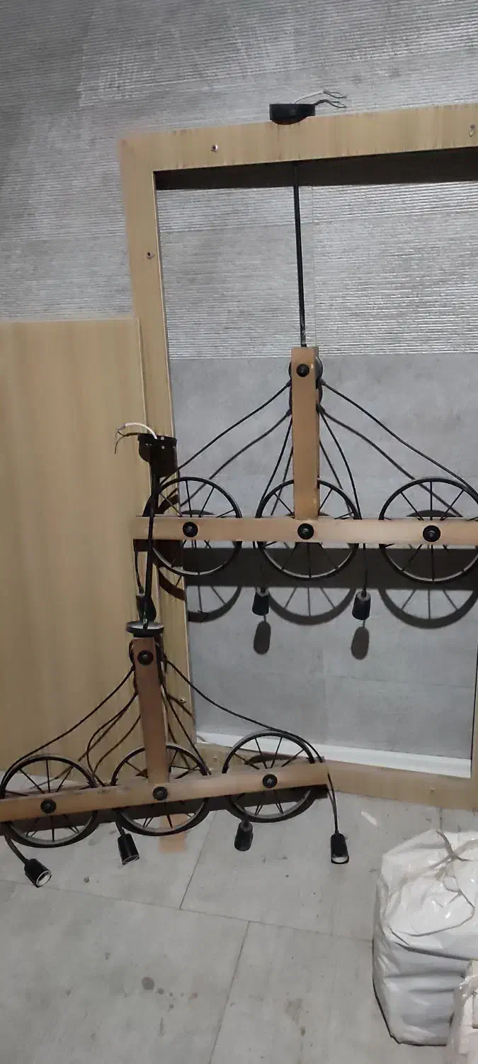 لوسترمدرن چوبی چهار وتک شعله|لوستر و چراغ آویز|رباطکریم, نصیرشهر|دیوار