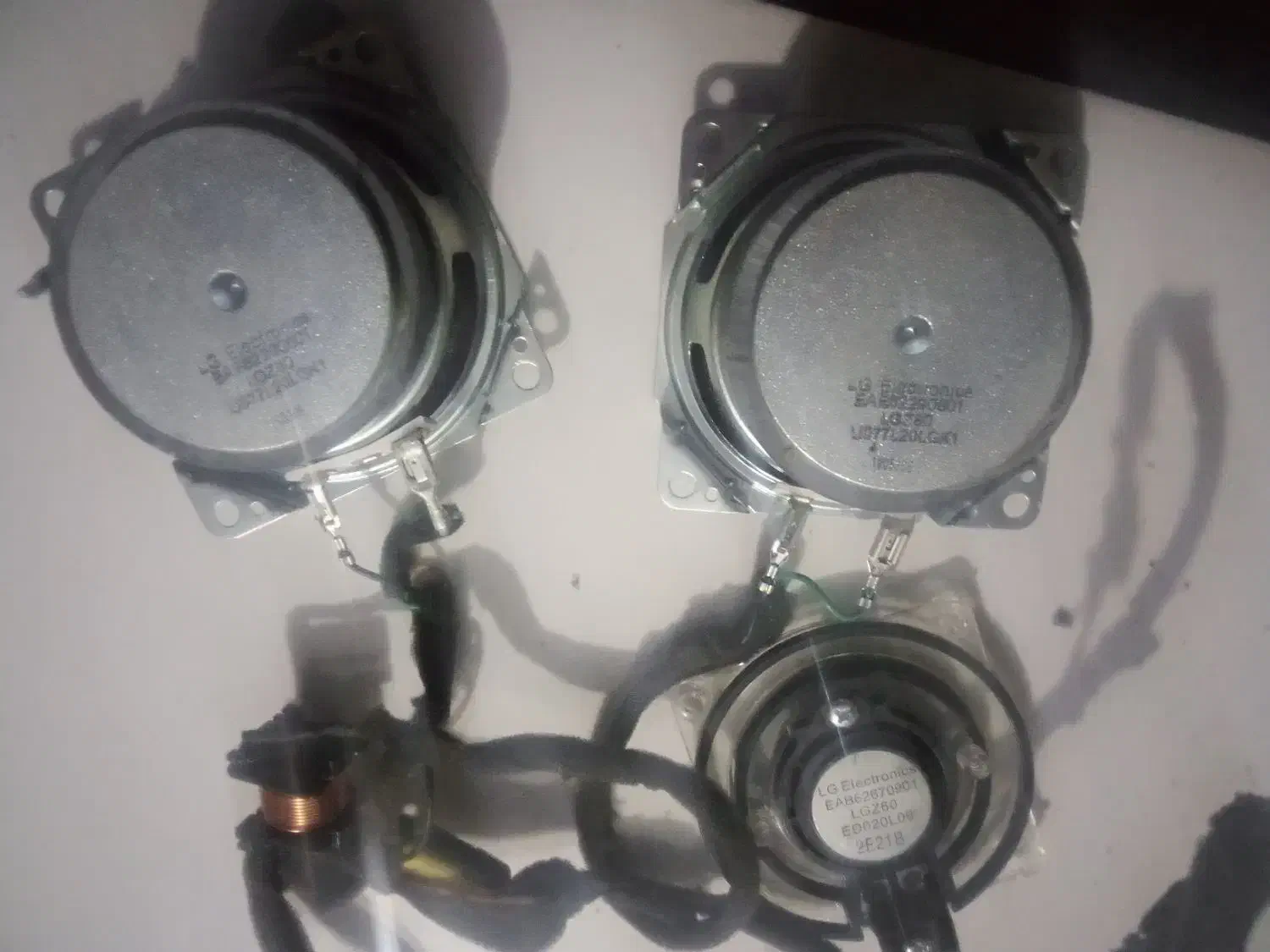 3عددبلندگوی کوچک.|سیستم صوتی خانگی|قم, سراجه (۱۵ خرداد)|دیوار