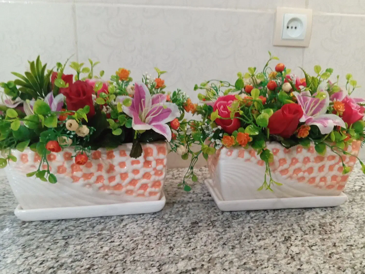 گل مصنوعی باگلدون سرامیکی|گل مصنوعی|نجفآباد, صالح آباد|دیوار