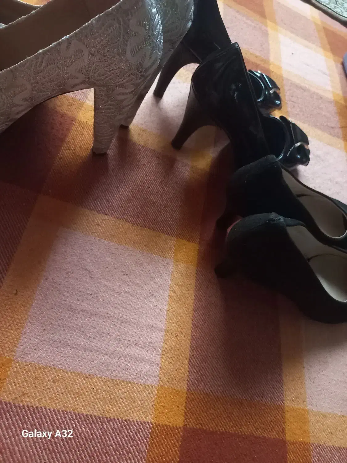 کفش مجلسی زنانه|کیف، کفش، کمربند|بندر انزلی, نیمه شعبان|دیوار