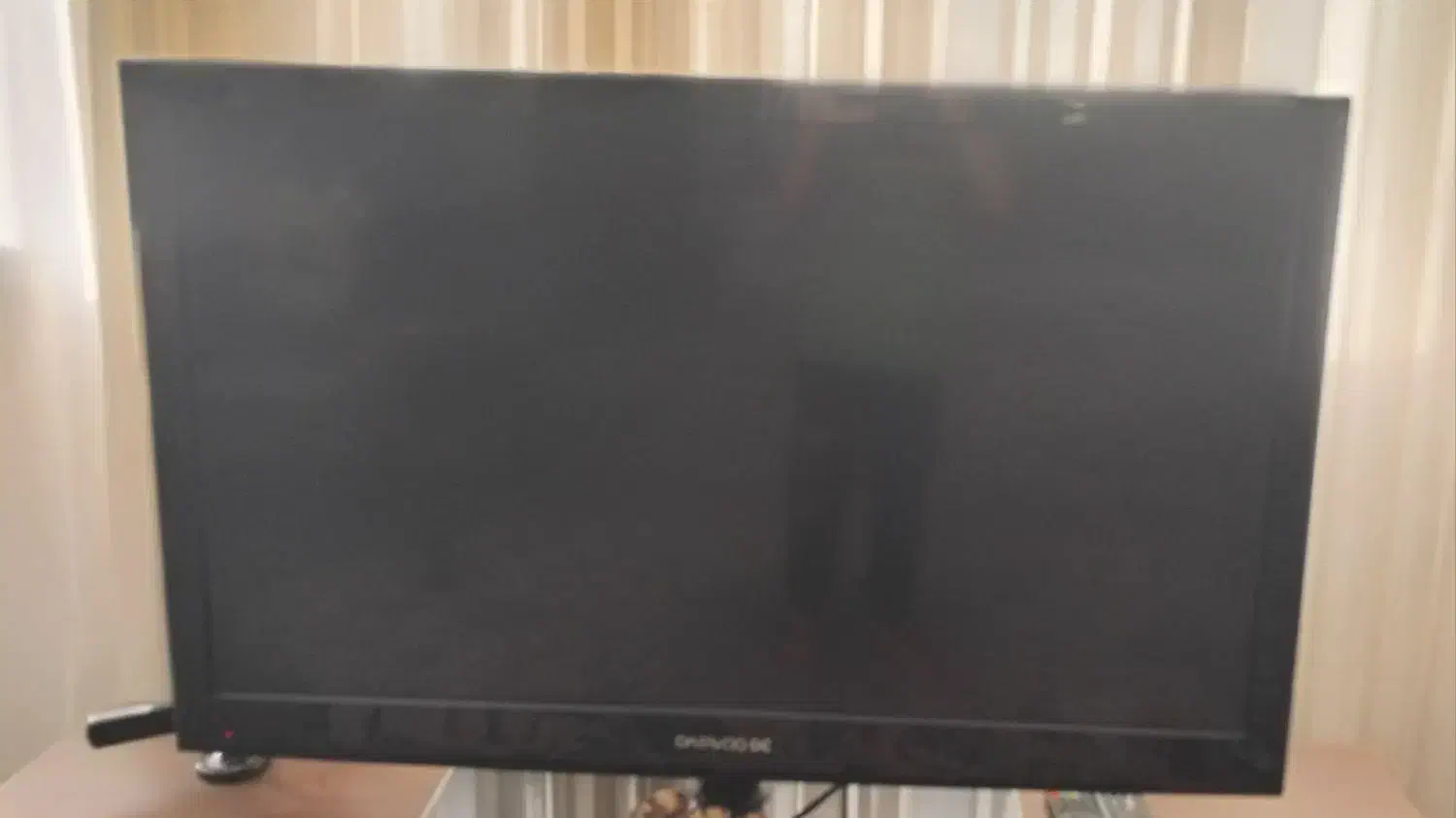 تلویزیون۴۲اینچ دوو|تلویزیون و پروژکتور|کرج, شهرک یاس جنوبی|دیوار