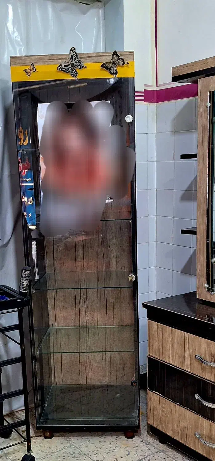 فروش دکور یا میز آرایشی|آرایشگاه و سالن‌های زیبایی|بهبهان, |دیوار