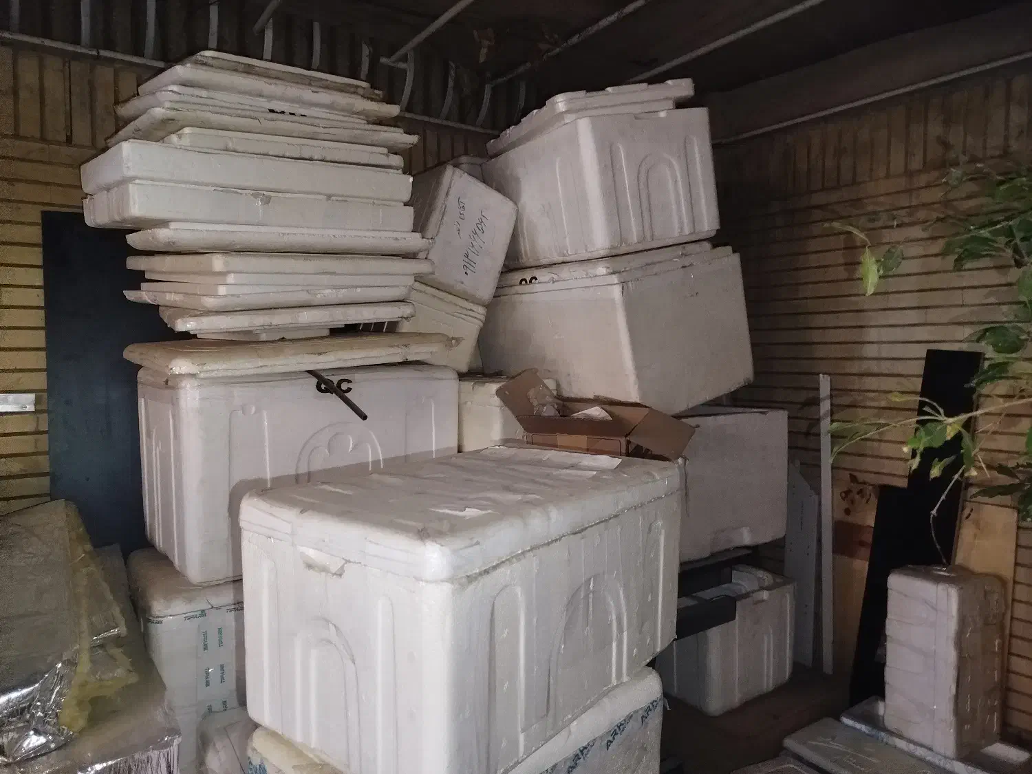 یخدان|ظروف نگهدارنده، پلاستیکی، یک‌بارمصرف|اصفهان, تخت فولاد|دیوار