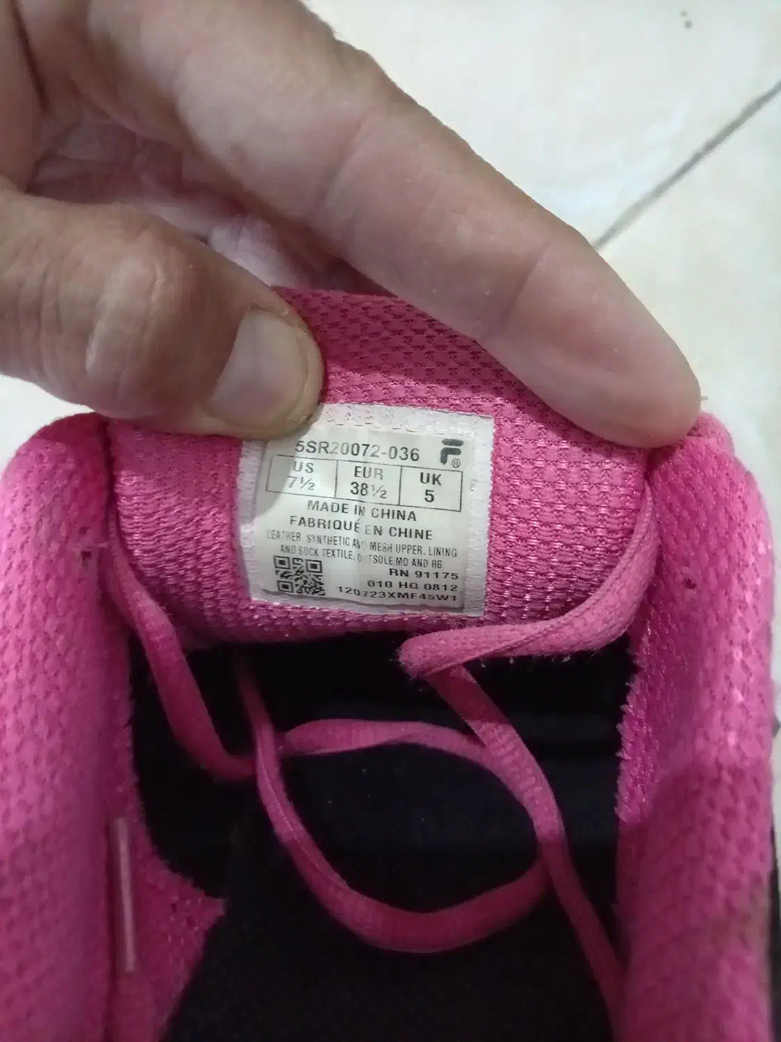 کتونی فیلا اورجینال سایز38ونیم|کیف، کفش، کمربند|هشتگرد, شهرک ارم شرقی|دیوار