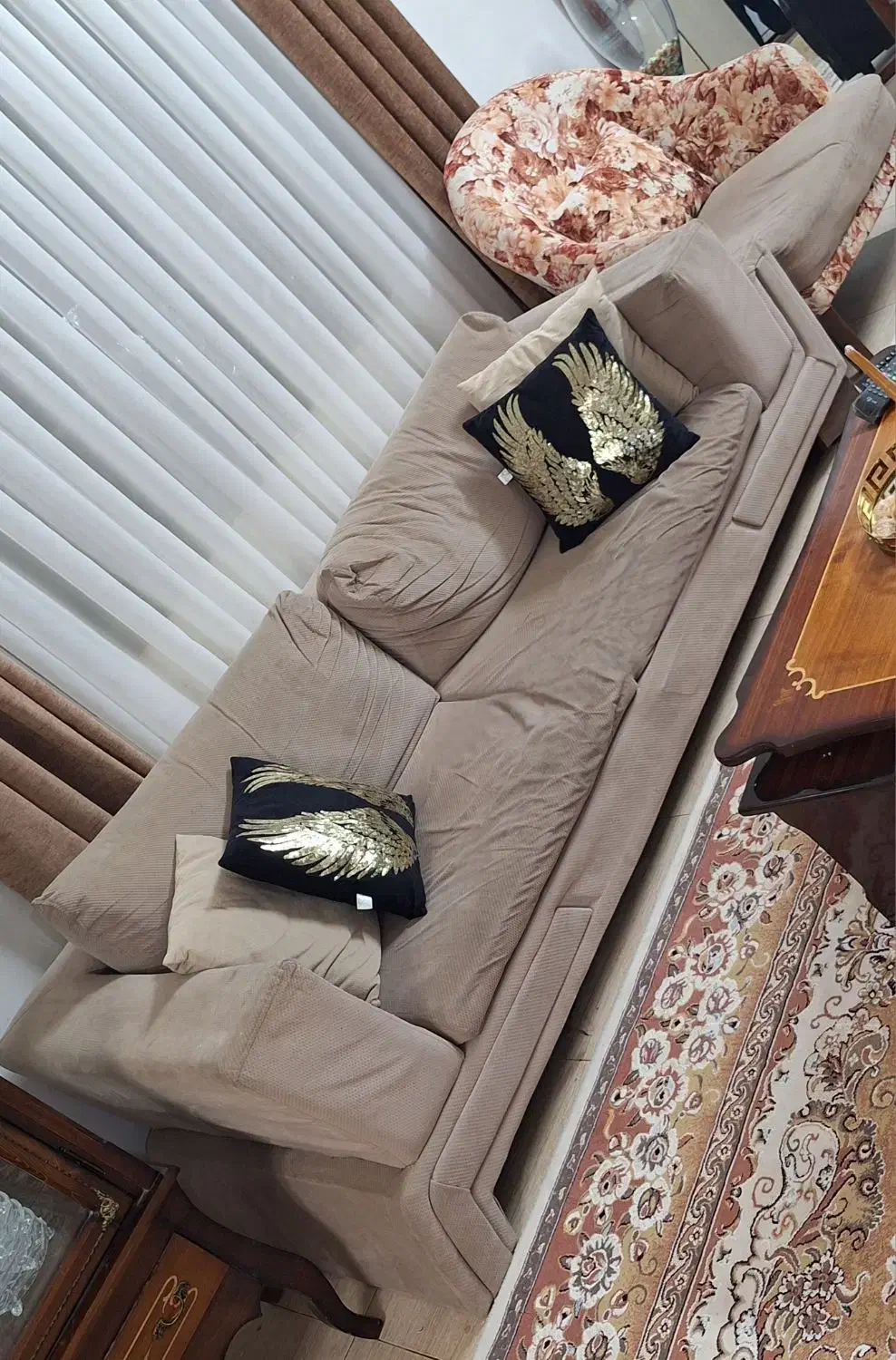 مبل|مبلمان خانگی و میز عسلی|تربت جام, شهید غلام زاده|دیوار