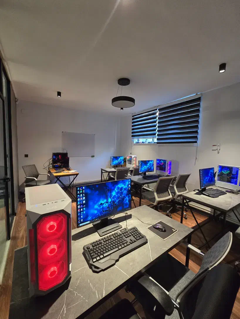 اجاره کلاس آموزشی در محدوده ولیعصر|اجارهٔ کوتاه‌مدت دفتر کار و فضای آموزشی|تبریز, |دیوار