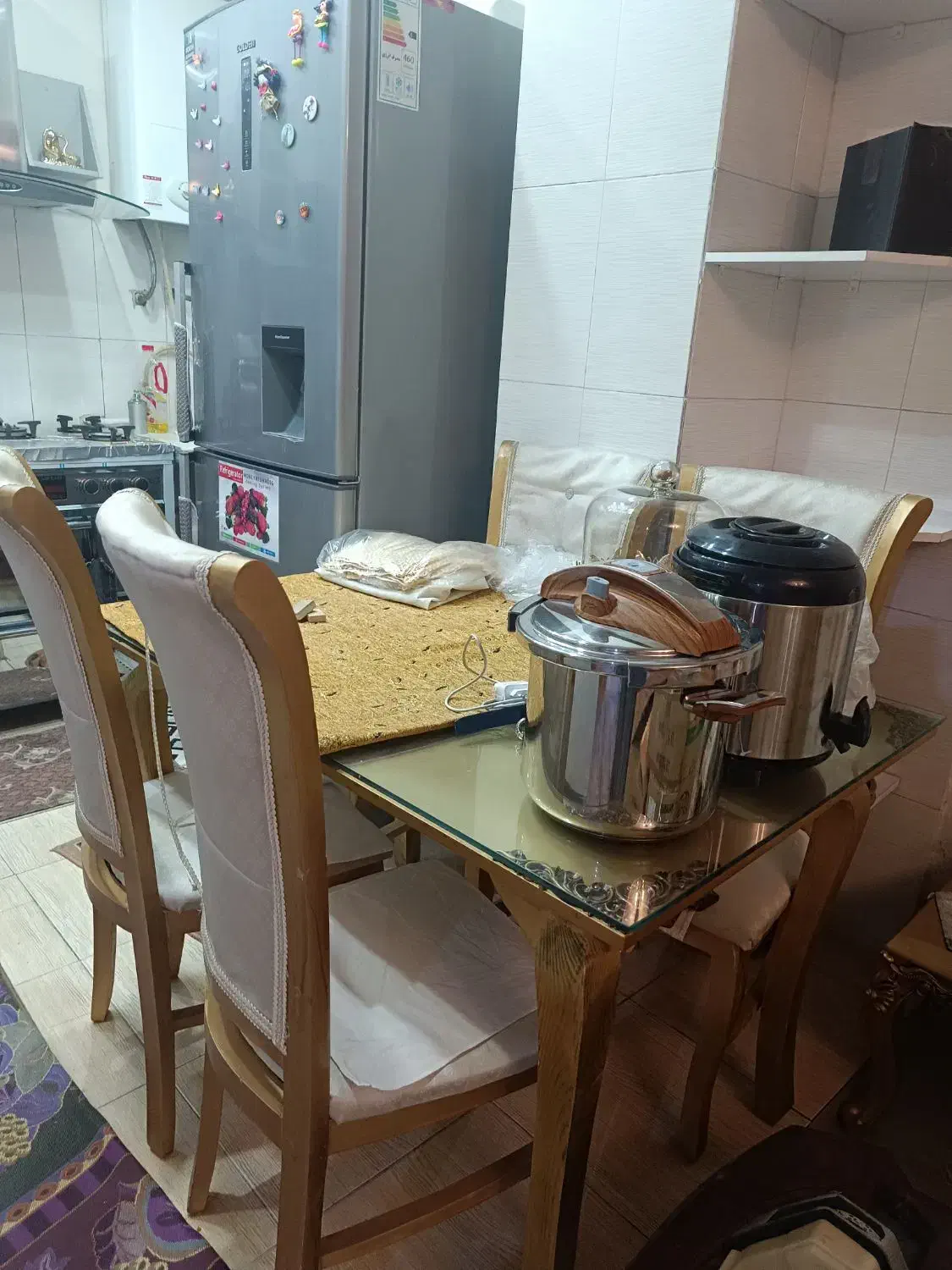 ناهار خوری 4نفره|مبلمان خانگی و میز عسلی|صباشهر, |دیوار