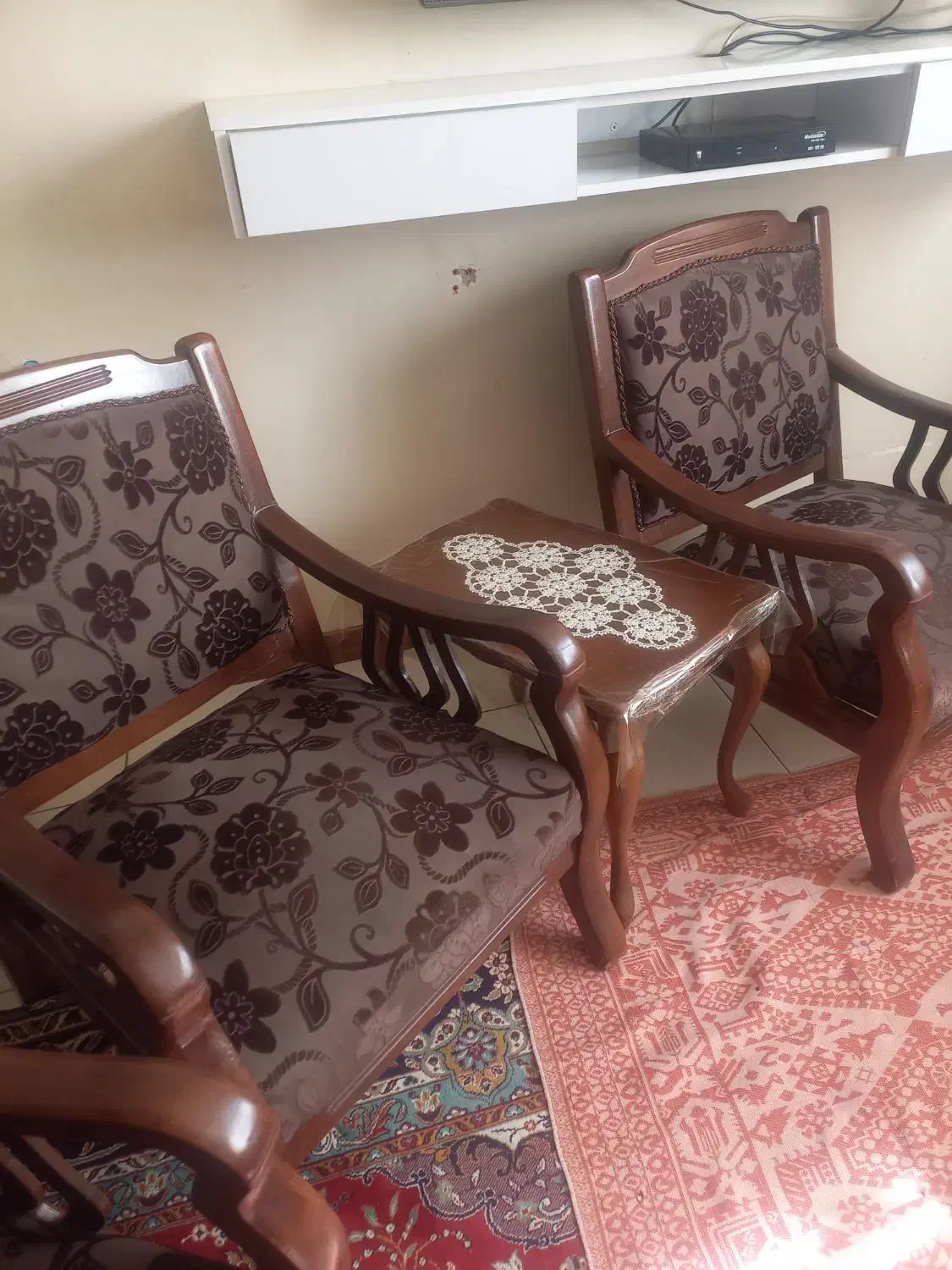 مبل چوبی ۸ نفره در حد|مبلمان خانگی و میز عسلی|شاهینشهر, مسکن مهر|دیوار