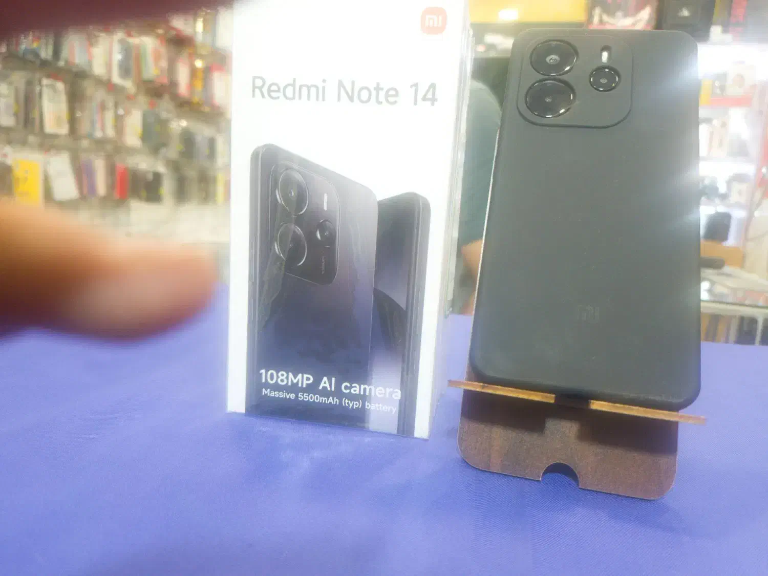note 14 ram 8 حافظه ۲۵۶ پلوم|موبایل|شیراز, سیاه سنگ|دیوار