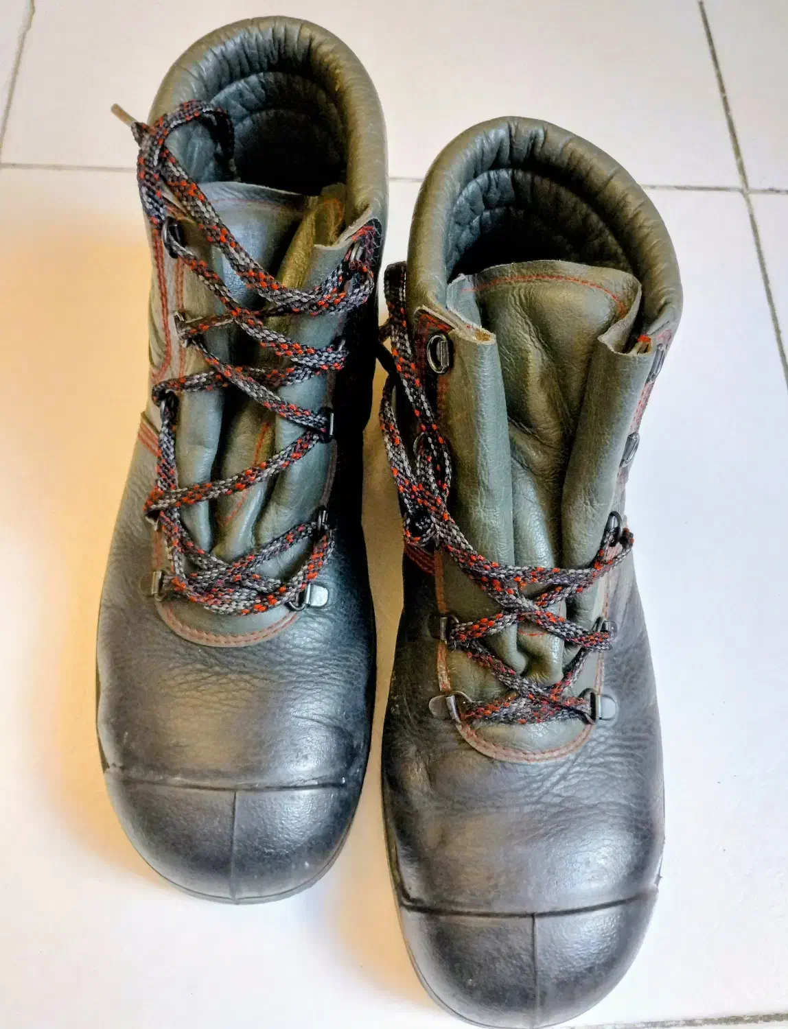 نیم بوت ایمنی، فشن،کوهنوردی اورجینال|کیف، کفش، کمربند|تهران, ونک|دیوار