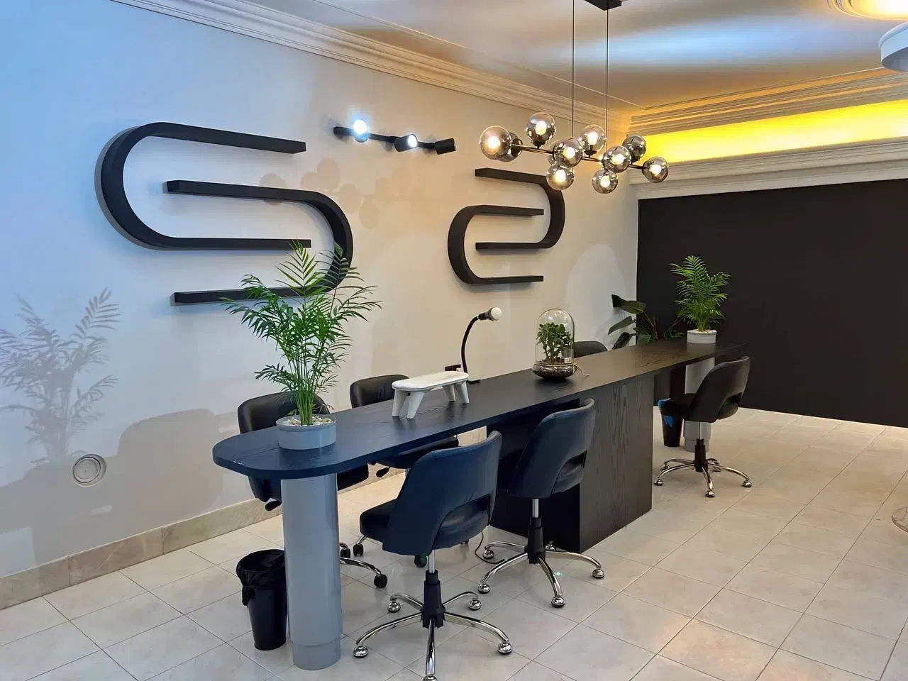 اجاره لاین و اتاق برای تمامی خدمات زیبایی|آرایشگاه و سالن‌های زیبایی|مشهد, رضاشهر|دیوار