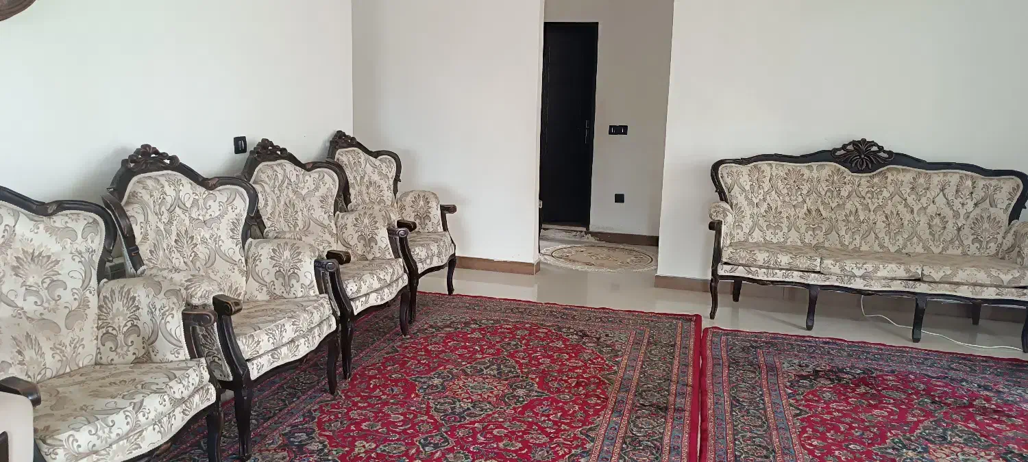 یک دست مبل سلطنتی هفت نفره|مبلمان خانگی و میز عسلی|نوشهر, |دیوار
